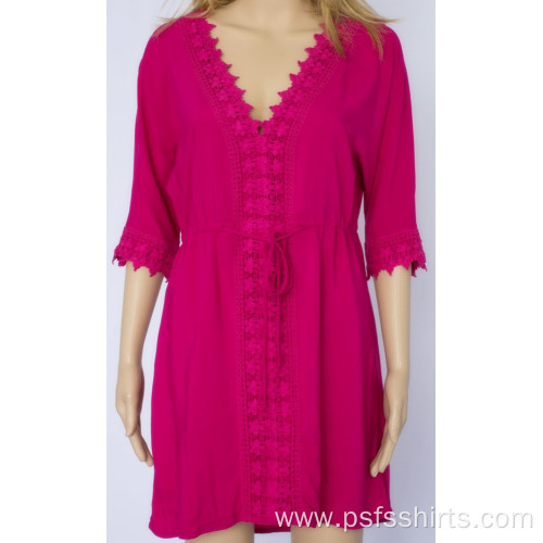 Mid-length Dress with Rose Redcolor